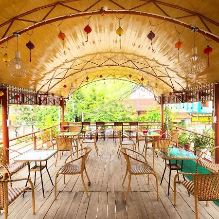 Hoang Anh Hostel Meo Vac Eksteriør billede