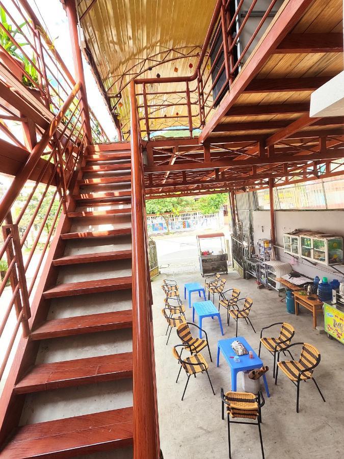 Hoang Anh Hostel Meo Vac Eksteriør billede
